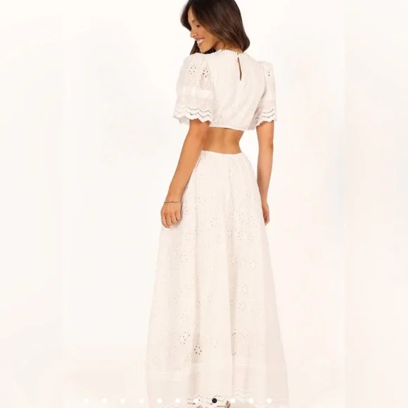 NWT Petal & Pup Merletto white Cut out open back maxi dress size Large - Picture 2 of 10